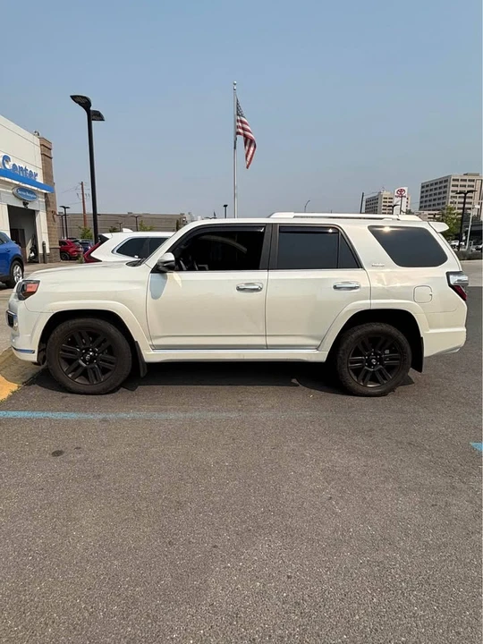 2017 Toyota 4Runner 5th Gen - Image 4 of 14
