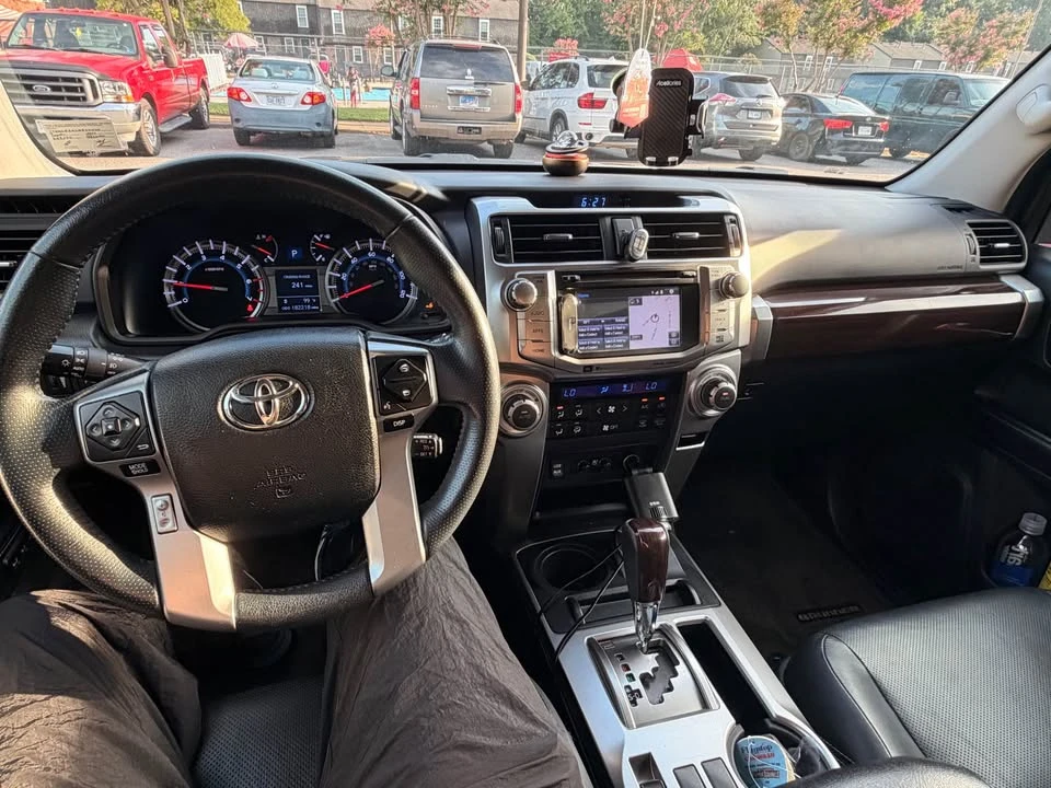 2017 Toyota 4Runner 5th Gen - Image 5 of 13