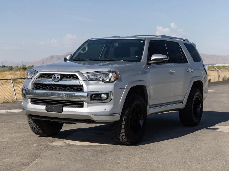 2017 Toyota 4Runner 5th Gen - Image 4 of 20