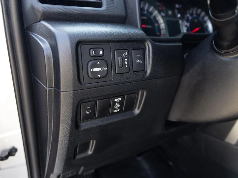 2017 Toyota 4Runner 5th Gen - Image 16 of 20