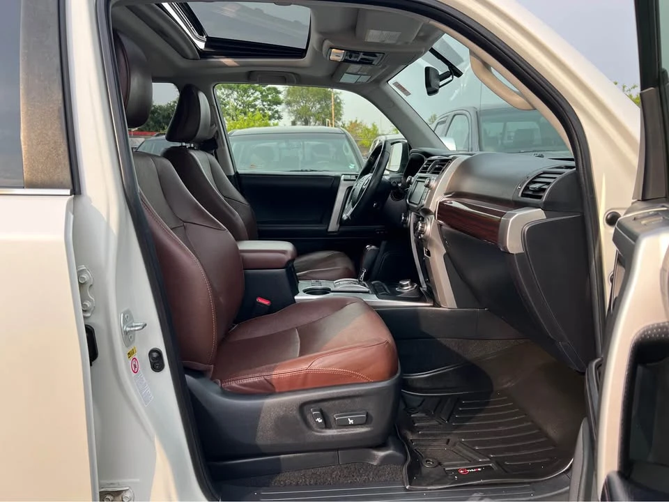 2017 Toyota 4Runner 5th Gen - Image 19 of 20