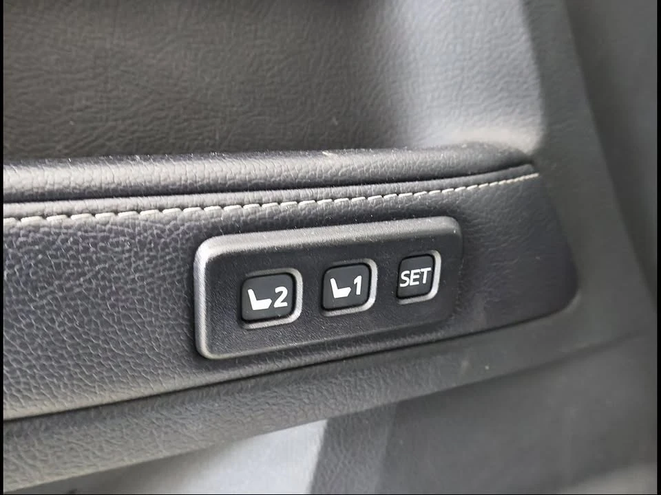 2017 Toyota 4Runner 5th Gen - Image 9 of 14