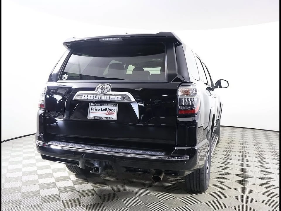 2017 Toyota 4Runner 5th Gen - Image 4 of 14