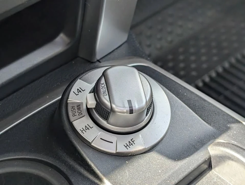 2017 Toyota 4Runner 5th Gen - Image 18 of 20