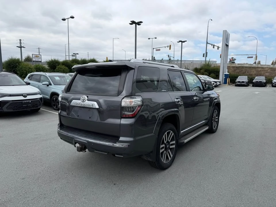 2017 Toyota 4Runner 5th Gen - Image 6 of 16