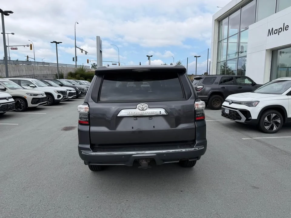 2017 Toyota 4Runner 5th Gen - Image 5 of 16
