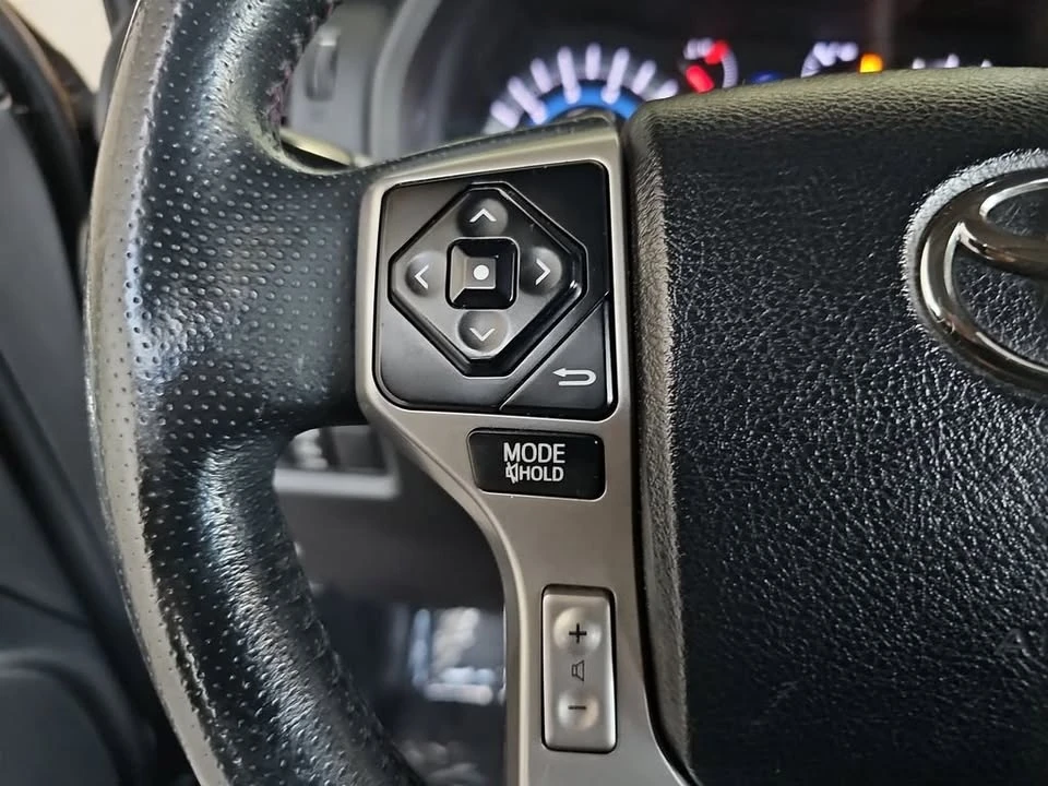 2017 Toyota 4Runner 5th Gen - Image 11 of 20