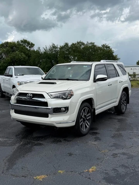 2017 Toyota 4Runner 5th Gen - Image 5 of 7