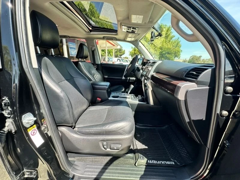 2017 Toyota 4Runner 5th Gen - Image 19 of 20