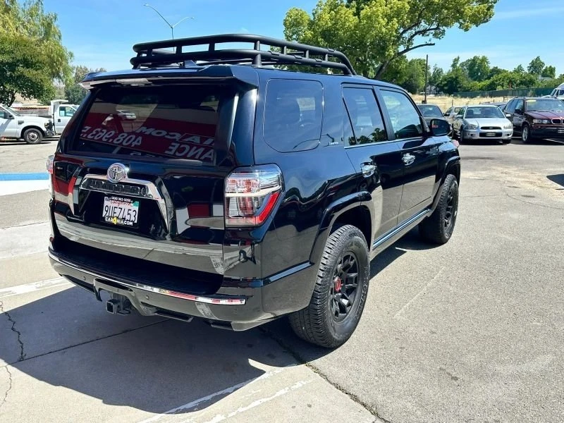2017 Toyota 4Runner 5th Gen - Image 9 of 20