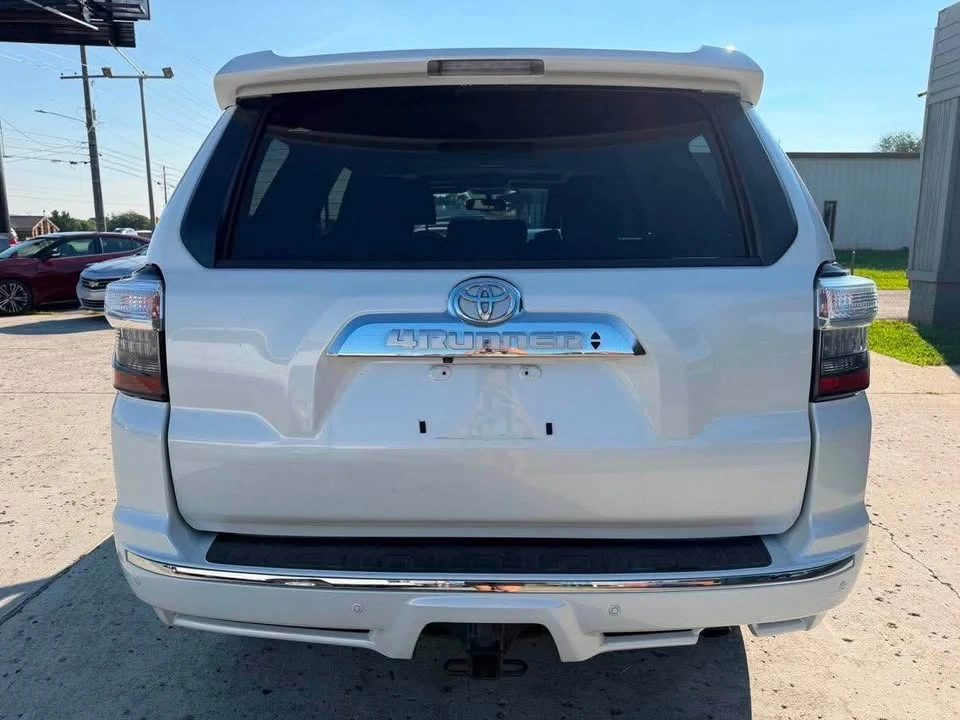 2017 Toyota 4Runner 5th Gen - Image 6 of 18