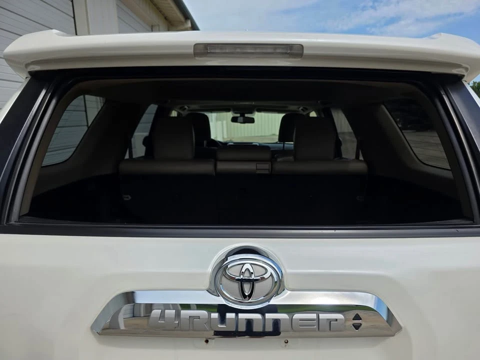 2017 Toyota 4Runner 5th Gen - Image 18 of 19