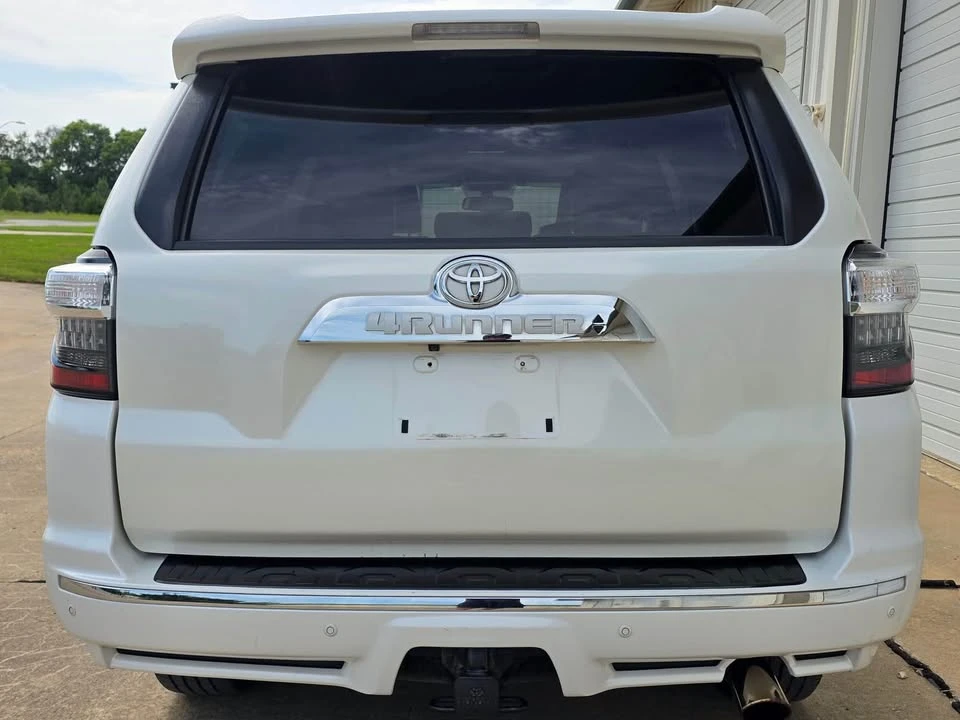 2017 Toyota 4Runner 5th Gen - Image 8 of 19