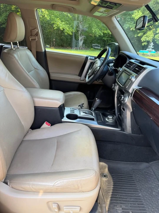 2017 Toyota 4Runner 5th Gen - Image 7 of 10