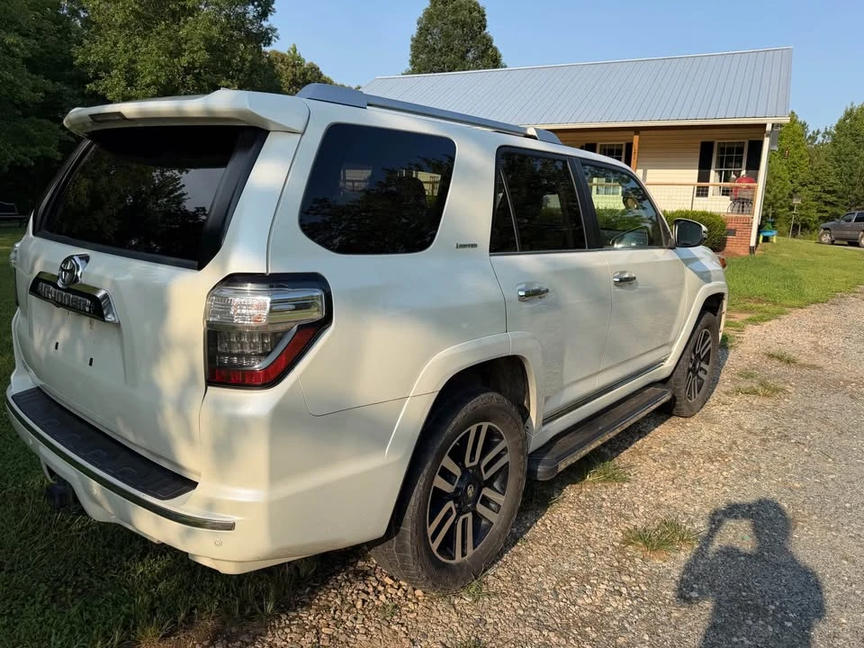 2017 Toyota 4Runner 5th Gen - Image 8 of 10