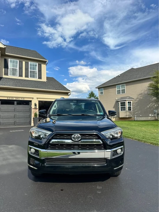 2017 Toyota 4Runner 5th Gen - Image 4 of 13