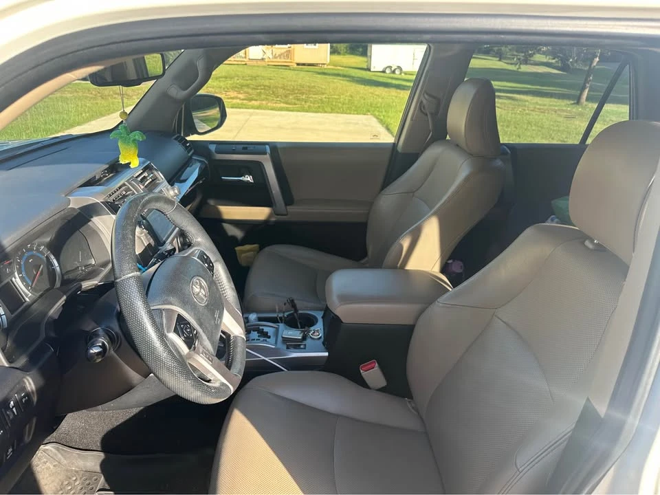 2017 Toyota 4Runner 5th Gen - Image 9 of 11