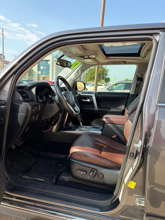 2017 Toyota 4Runner 5th Gen - Image 4 of 7
