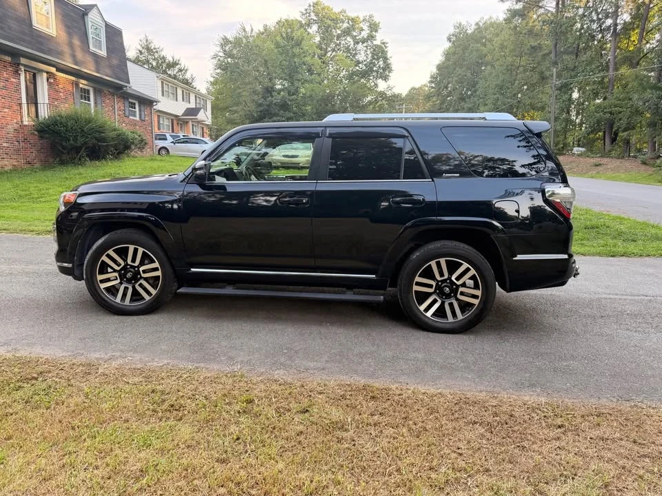 2017 Toyota 4Runner 5th Gen - Image 9 of 12