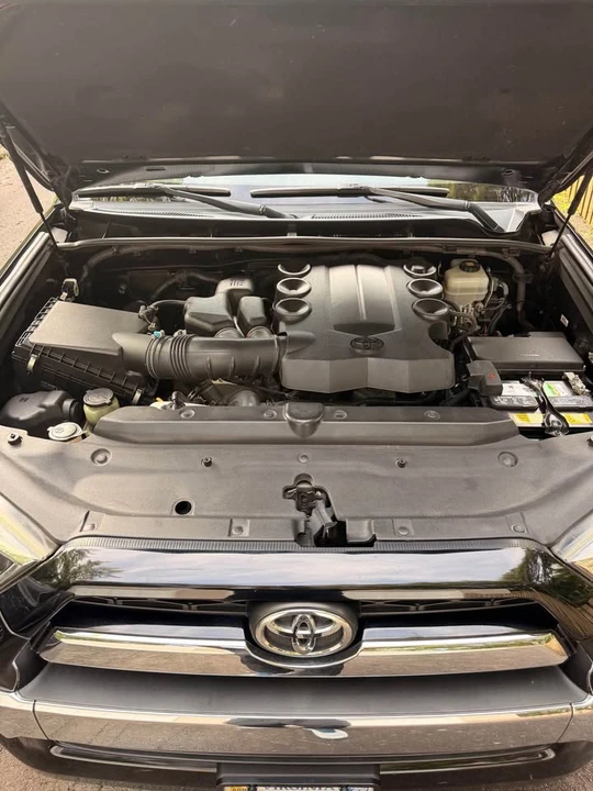 2017 Toyota 4Runner 5th Gen - Image 7 of 12