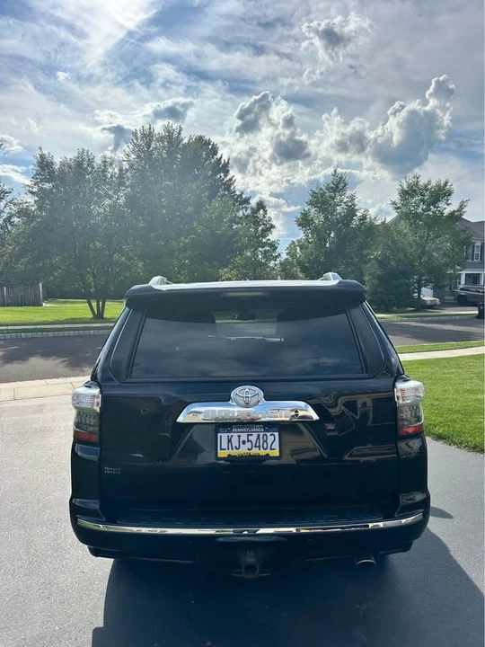 2017 Toyota 4Runner 5th Gen - Image 8 of 13