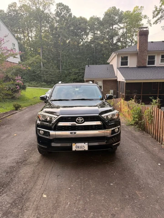 2017 Toyota 4Runner 5th Gen - Image 8 of 12