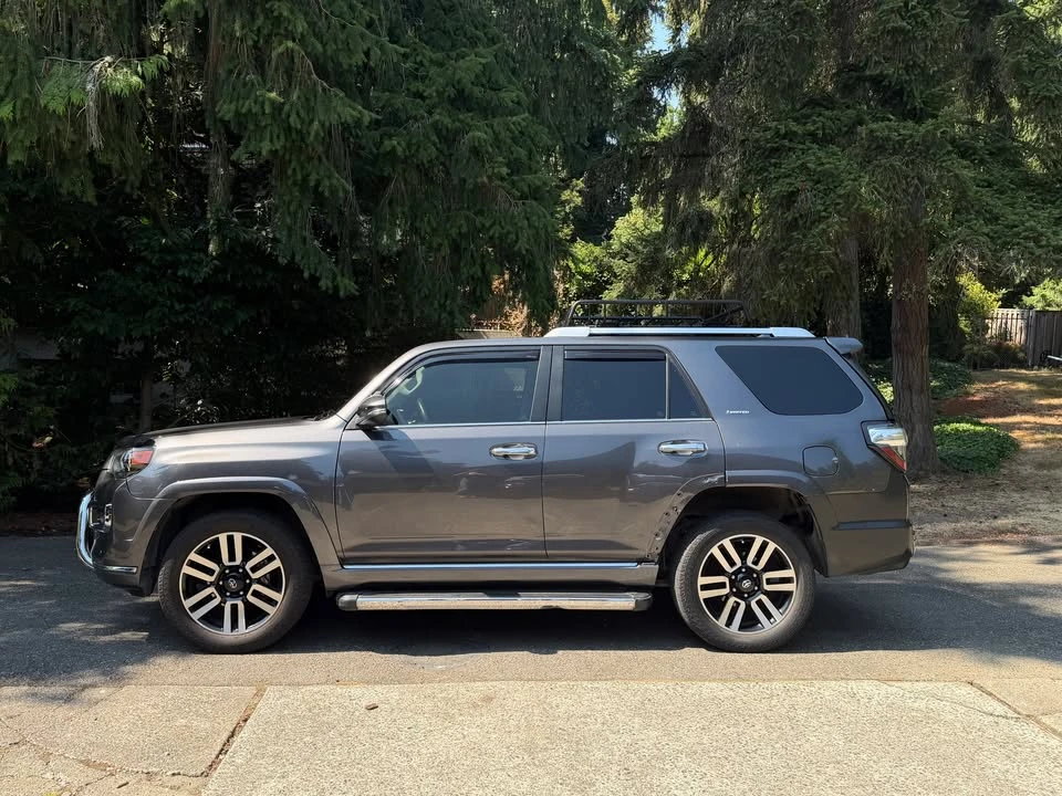 2017 Toyota 4Runner 5th Gen - Image 7 of 9