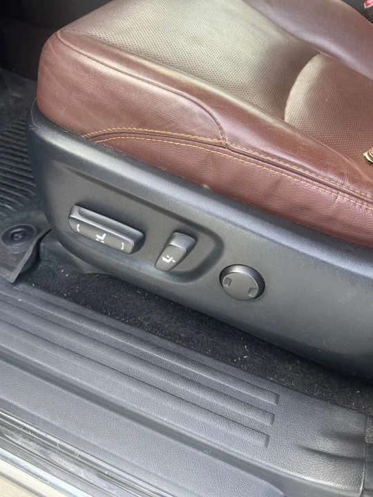 2017 Toyota 4Runner 5th Gen - Image 7 of 13