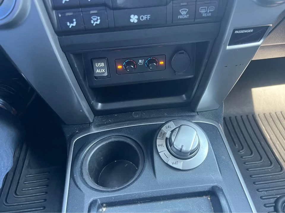 2017 Toyota 4Runner 5th Gen - Image 8 of 9