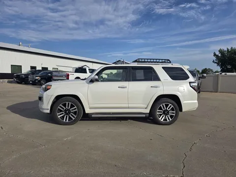 2017 Toyota 4Runner Limited Sport Utility 4D