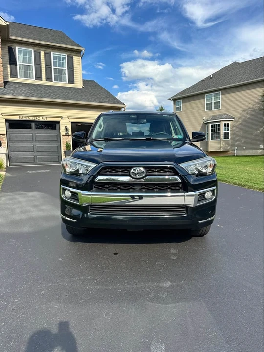 2017 Toyota 4Runner 5th Gen - Image 9 of 14