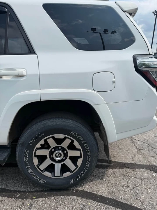2017 Toyota 4Runner 5th Gen - Image 4 of 14