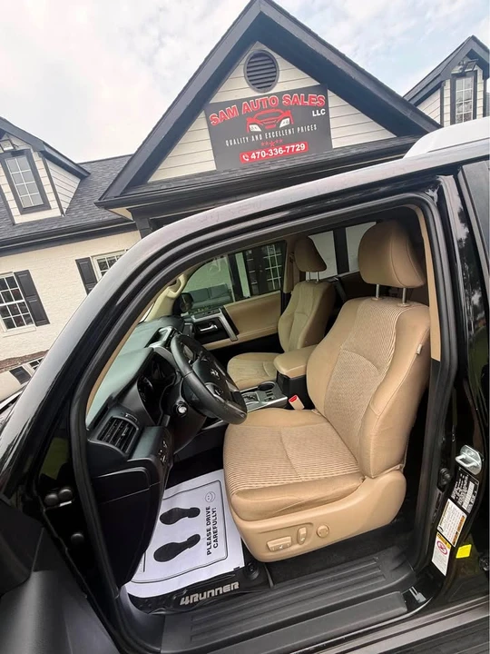 2017 Toyota 4Runner 5th Gen - Image 11 of 19