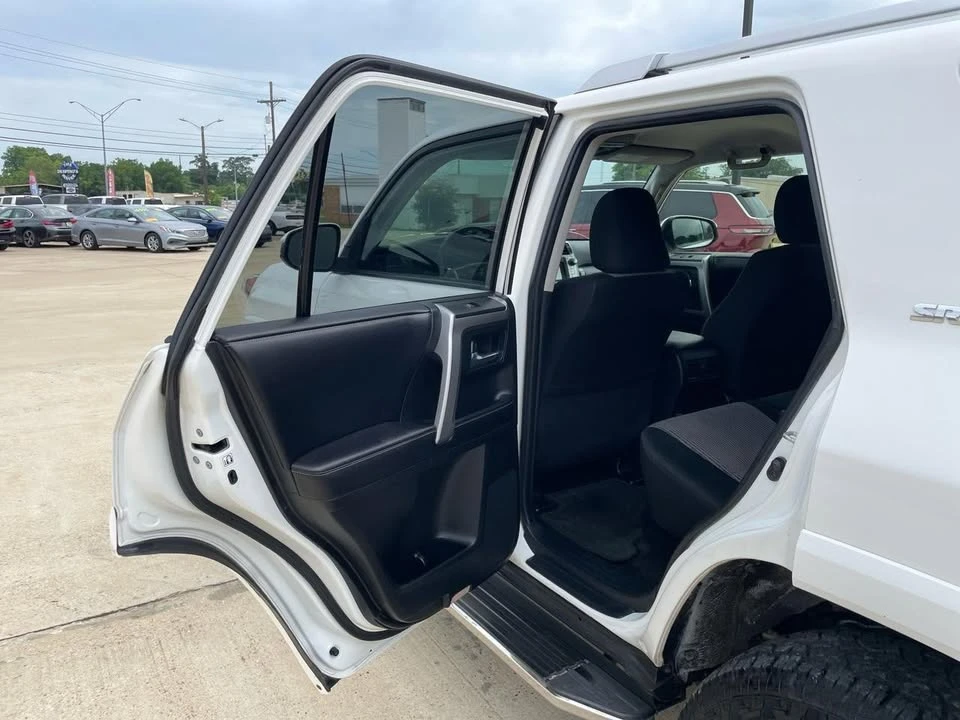 2017 Toyota 4Runner 5th Gen - Image 18 of 20