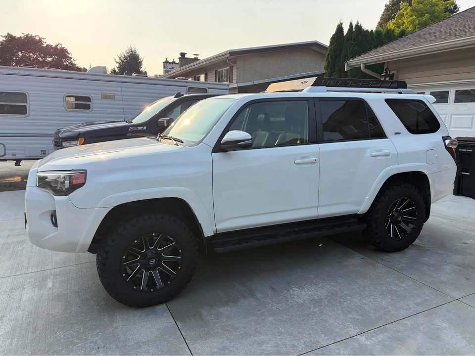 2017 Toyota 4Runner 5th Gen - Image 2 of 11
