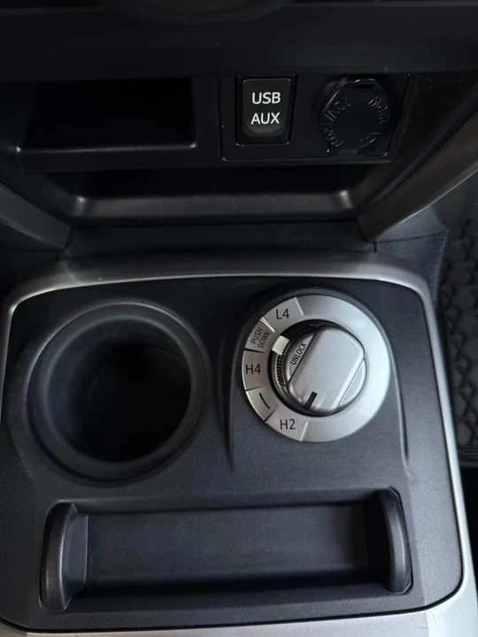 2017 Toyota 4Runner 5th Gen - Image 14 of 20