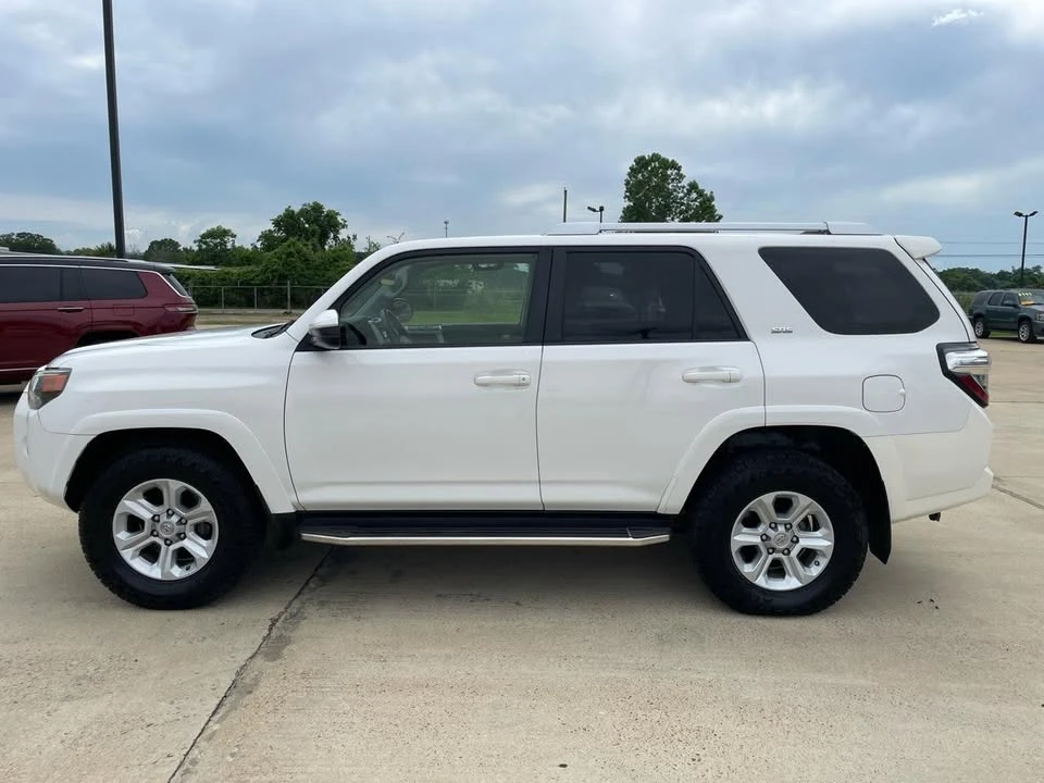 2017 Toyota 4Runner 5th Gen - Image 8 of 20