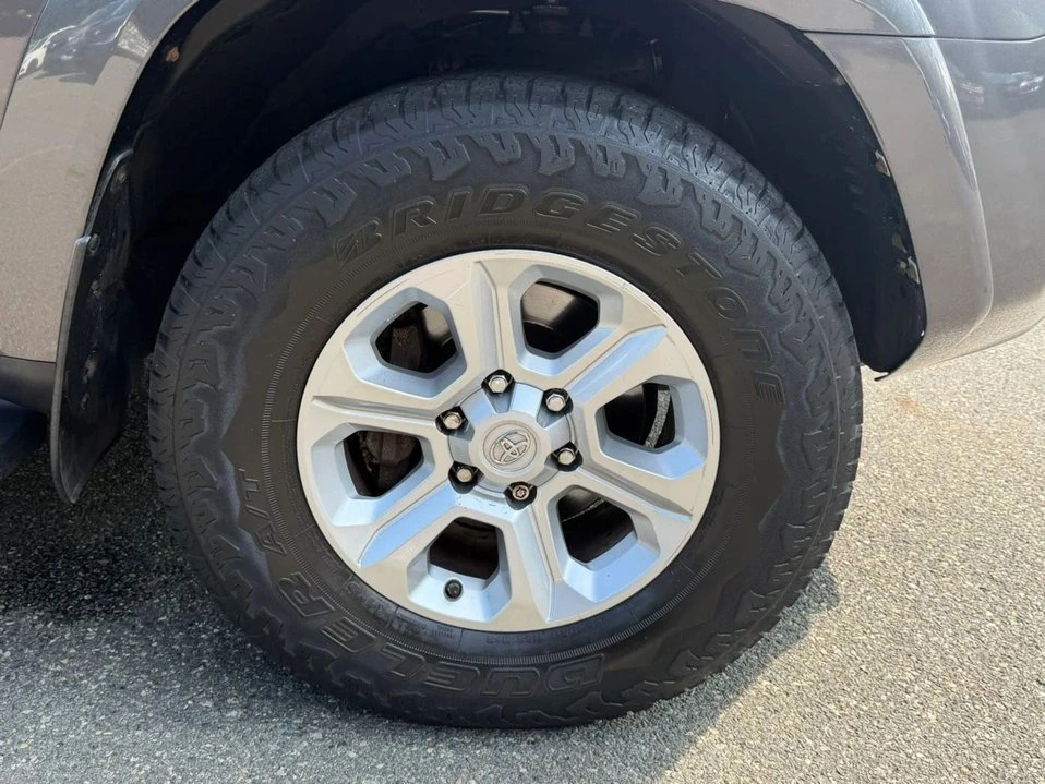 2017 Toyota 4Runner 5th Gen - Image 5 of 20