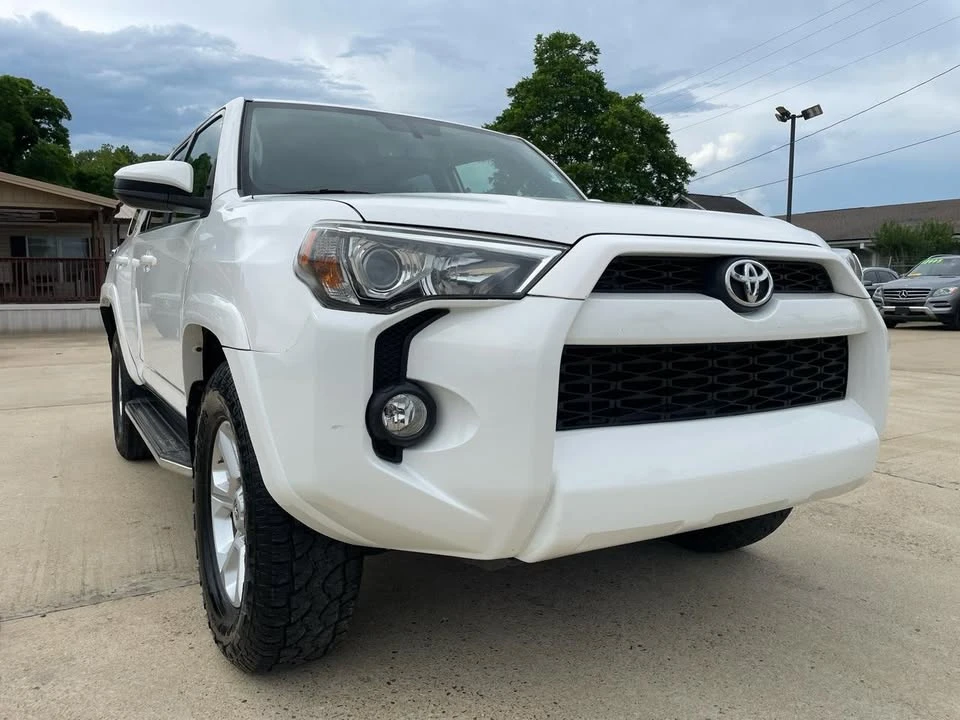 2017 Toyota 4Runner 5th Gen - Image 3 of 20