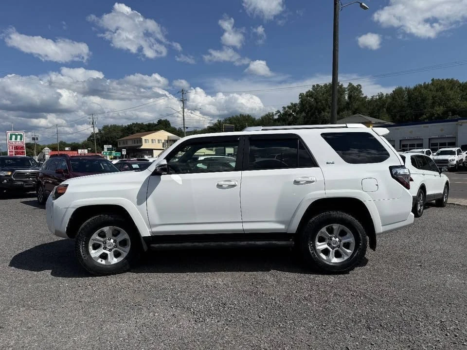 2017 Toyota 4Runner 5th Gen - Image 6 of 20