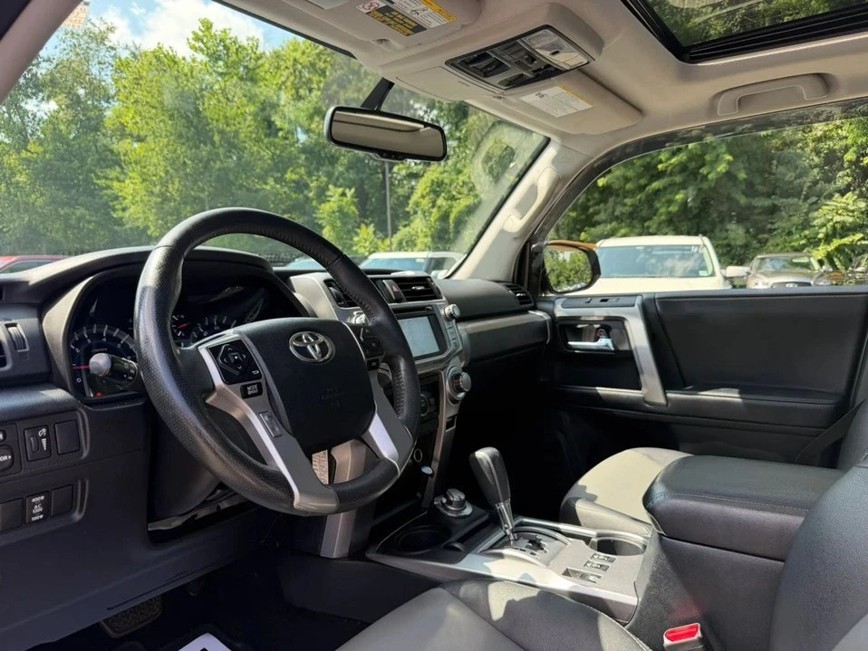 2017 Toyota 4Runner 5th Gen - Image 6 of 20