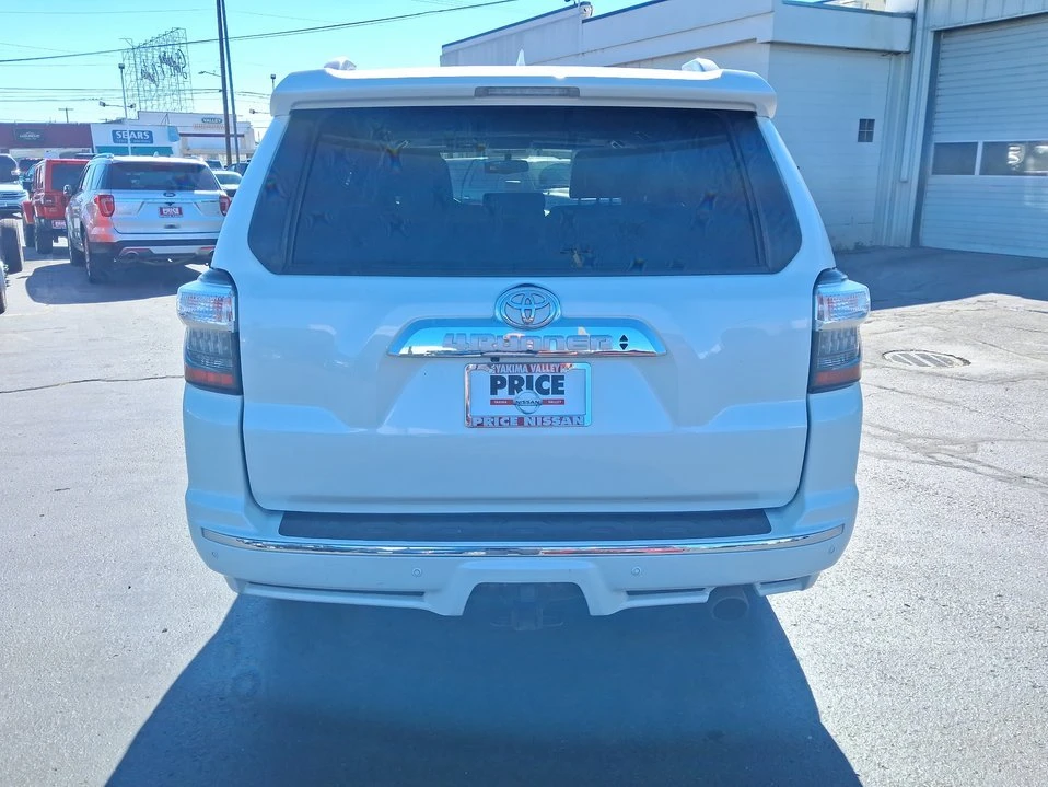 2017 Toyota 4Runner 5th Gen - Image 6 of 18