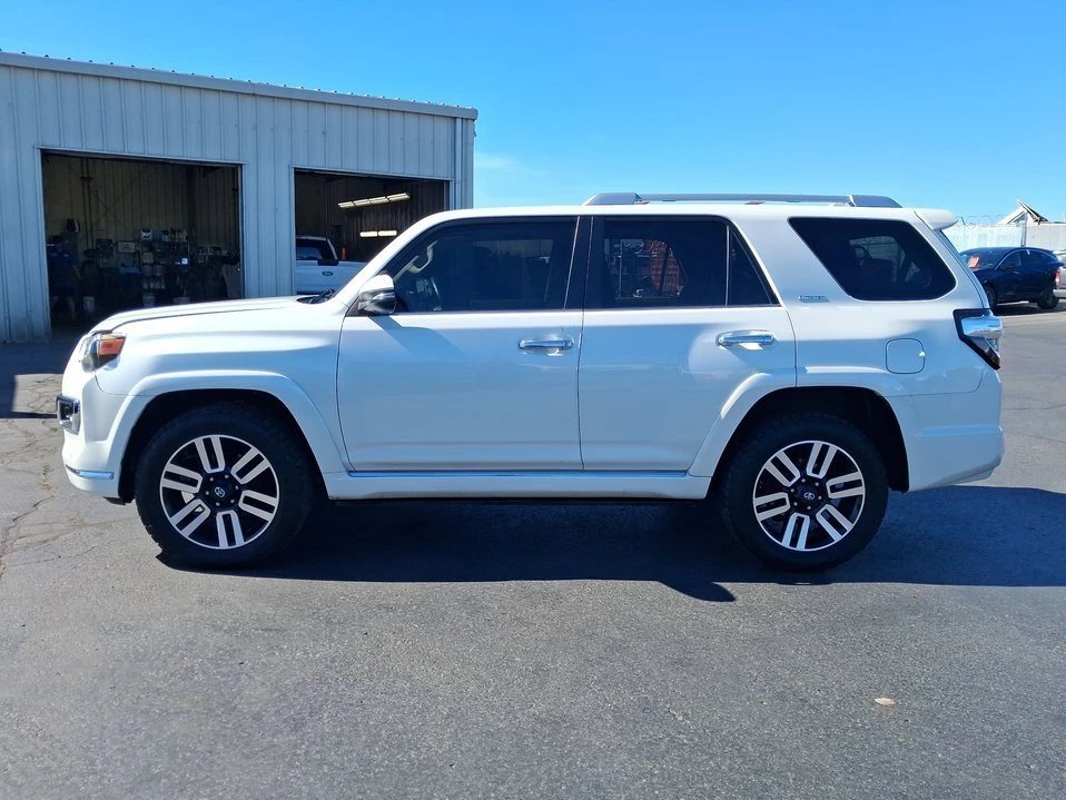 2017 Toyota 4Runner 5th Gen - Image 8 of 18