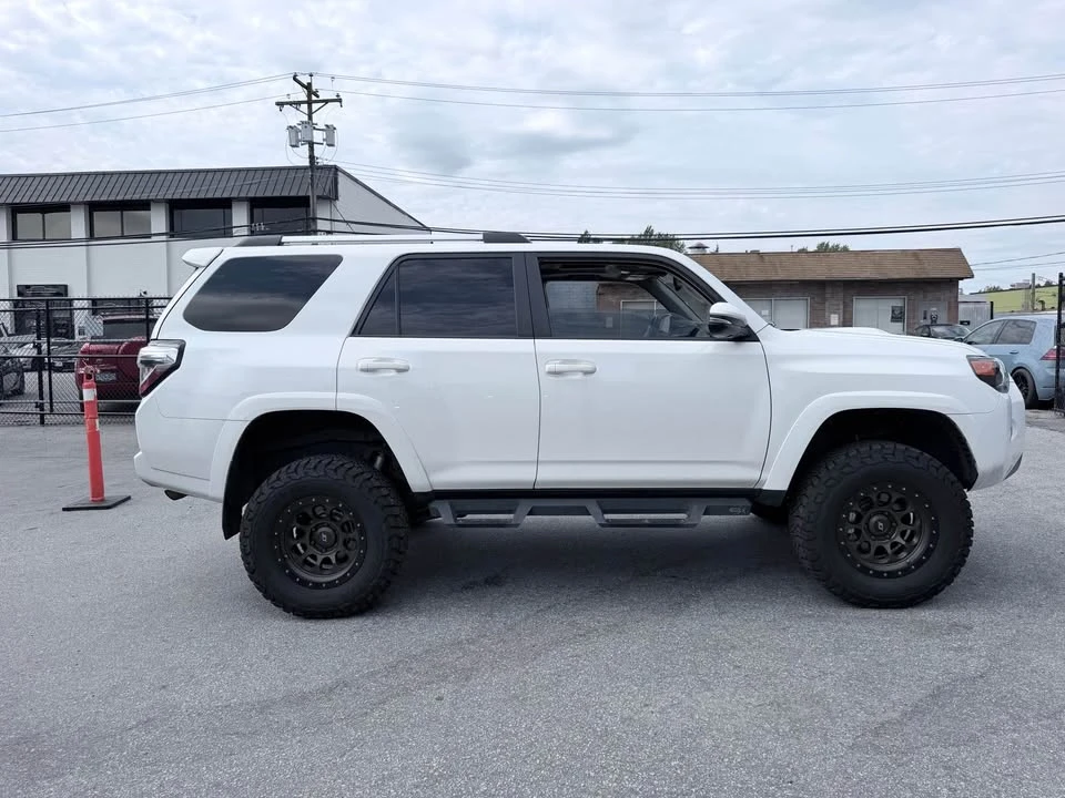 2017 Toyota 4Runner 5th Gen - Image 4 of 18