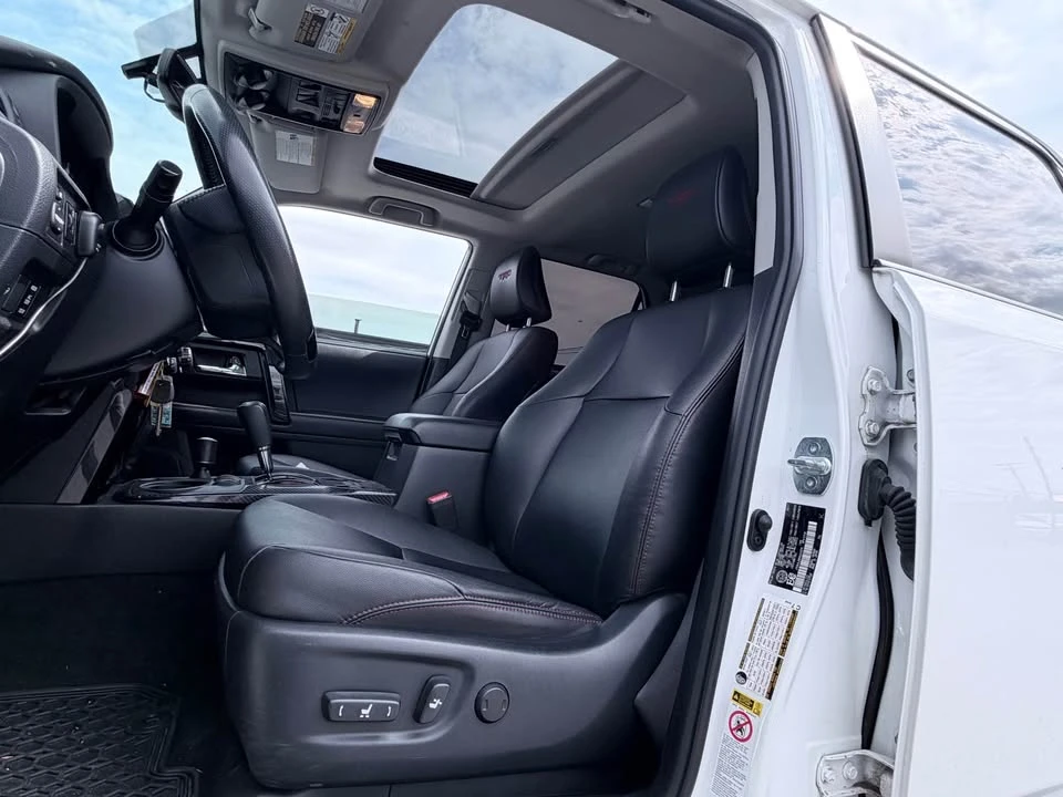 2017 Toyota 4Runner 5th Gen - Image 17 of 18