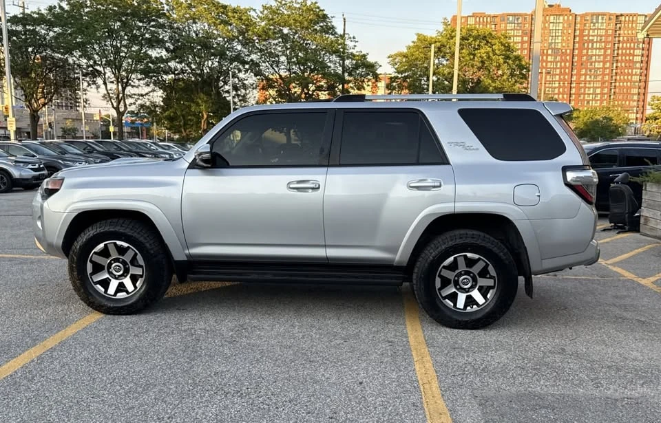 2017 Toyota 4Runner 5th Gen - Image 10 of 15