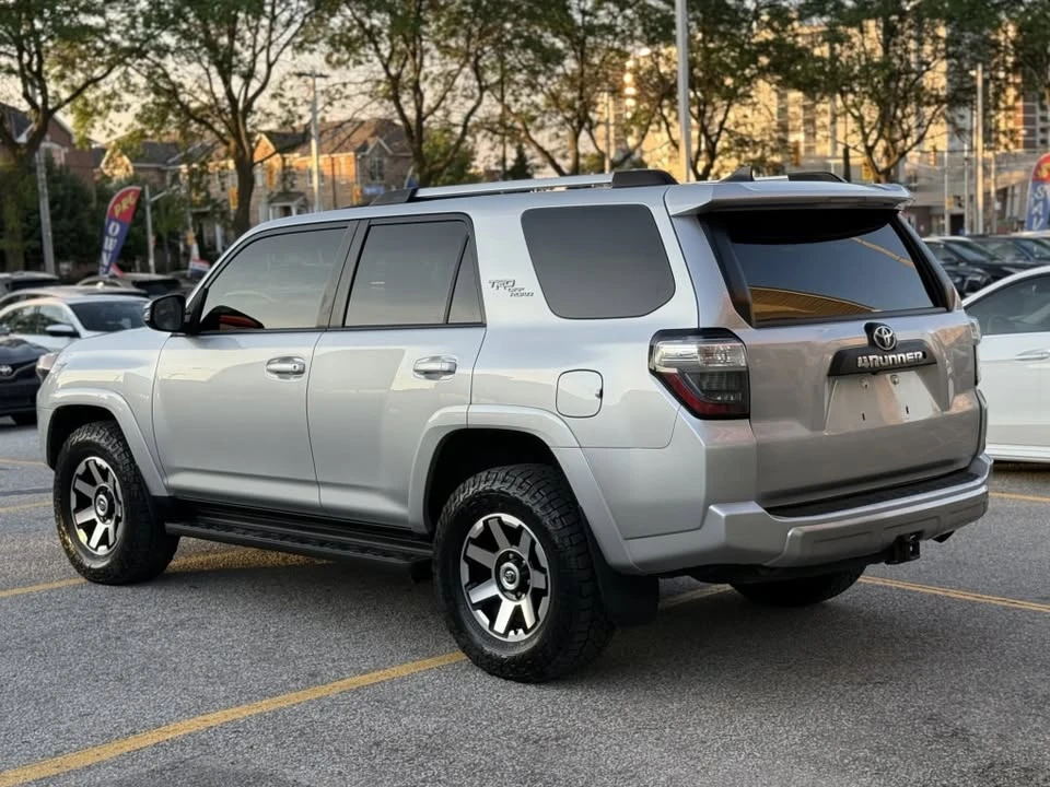 2017 Toyota 4Runner 5th Gen - Image 5 of 15