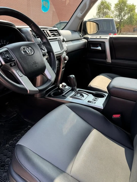 2017 Toyota 4Runner 5th Gen - Image 6 of 20