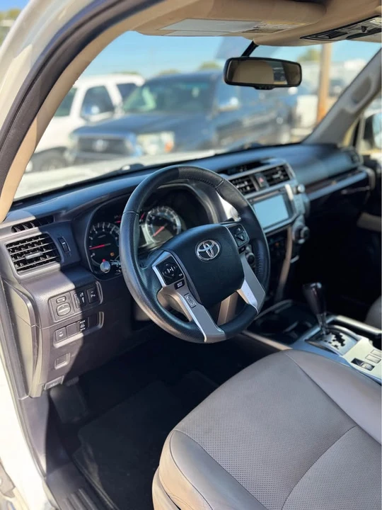 2017 Toyota 4Runner 5th Gen - Image 15 of 20