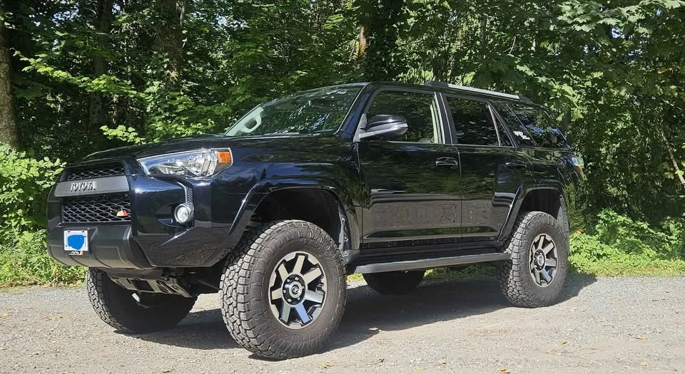 2017 Toyota 4Runner 5th Gen - Image 17 of 18